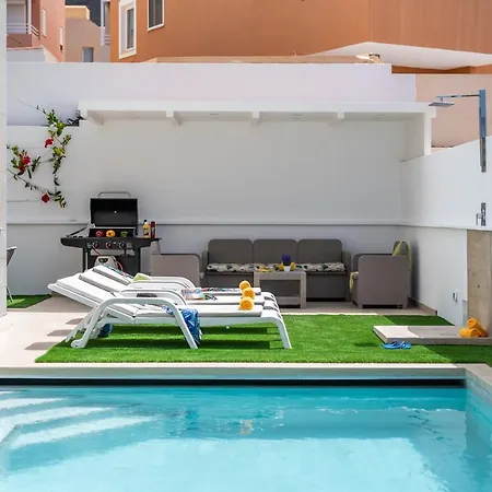 Luxury Holiday Heated Pool * Costa Adeje (Tenerife)