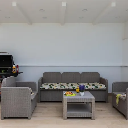 Luxury Holiday Heated Pool Villa Costa Adeje (Tenerife)
