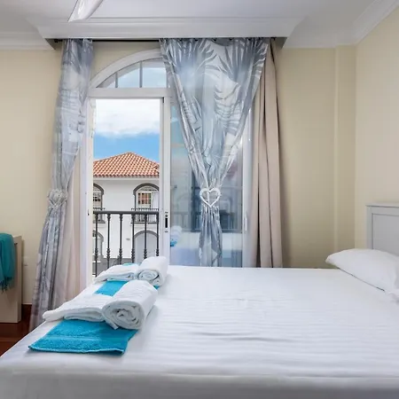 Villa Luxury Holiday Heated Pool